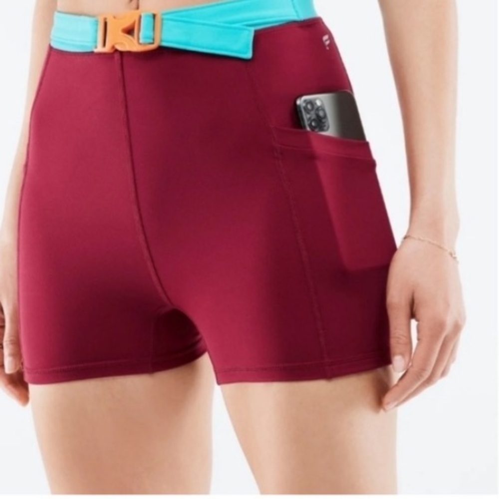 FABLETICS Motion 365 Retro Hi Rise Biking Shorts 3’ Maroon Orange Blue Belt Sz M